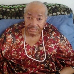 Meet your Posher, Donielle